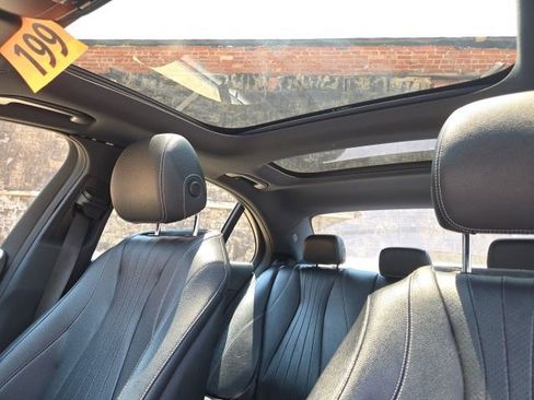 Used 2017 Mercedes-Benz E 300 image 17