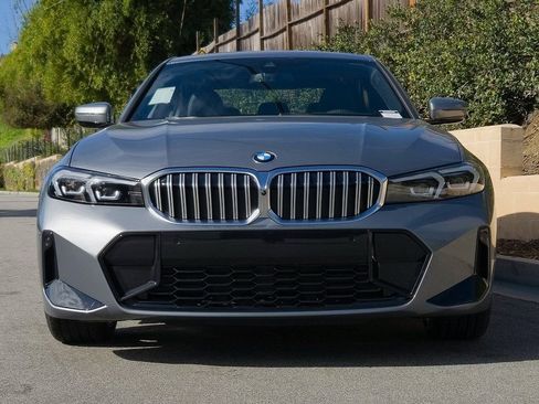 New 2026 BMW 330i Sedan w/ M Sport Package image 3