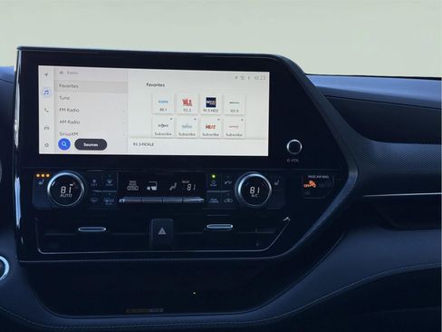 Used 2023 Toyota Highlander XSE image 18