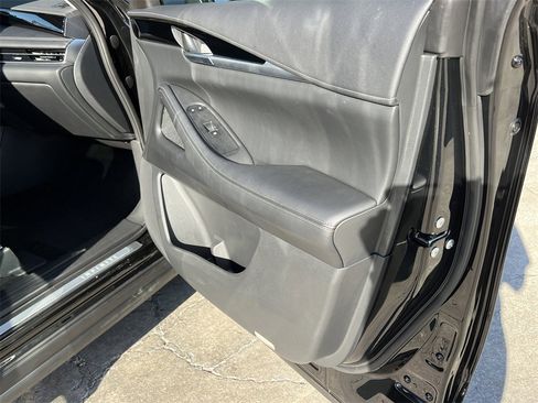 Certified 2025 INFINITI QX60 Pure image 12