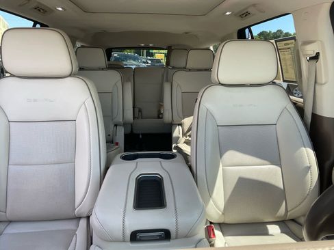 Used 2021 GMC Yukon Denali AWD/4WD image 29