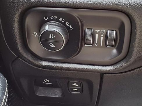 Used 2024 RAM 1500 Laramie image 22