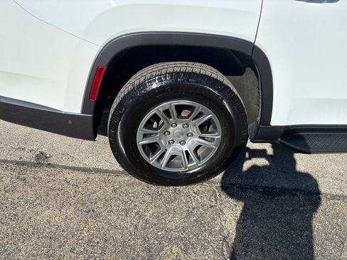 Used 2022 Jeep Wagoneer Series I w/ Convenience Group I image 32