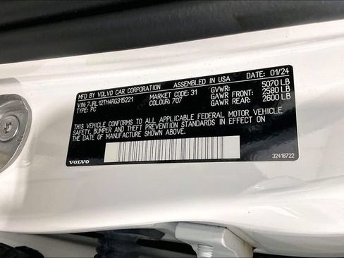 Certified 2024 Volvo S60 B5 Plus AWD/4WD image 37