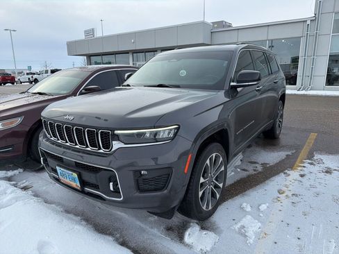 Used 2021 Jeep Grand Cherokee L Overland image 12