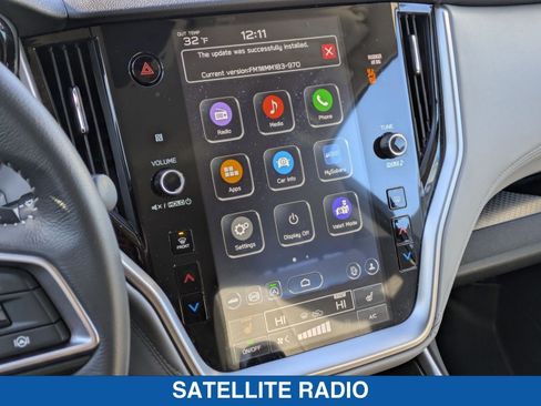 Certified 2025 Subaru Outback Premium image 8