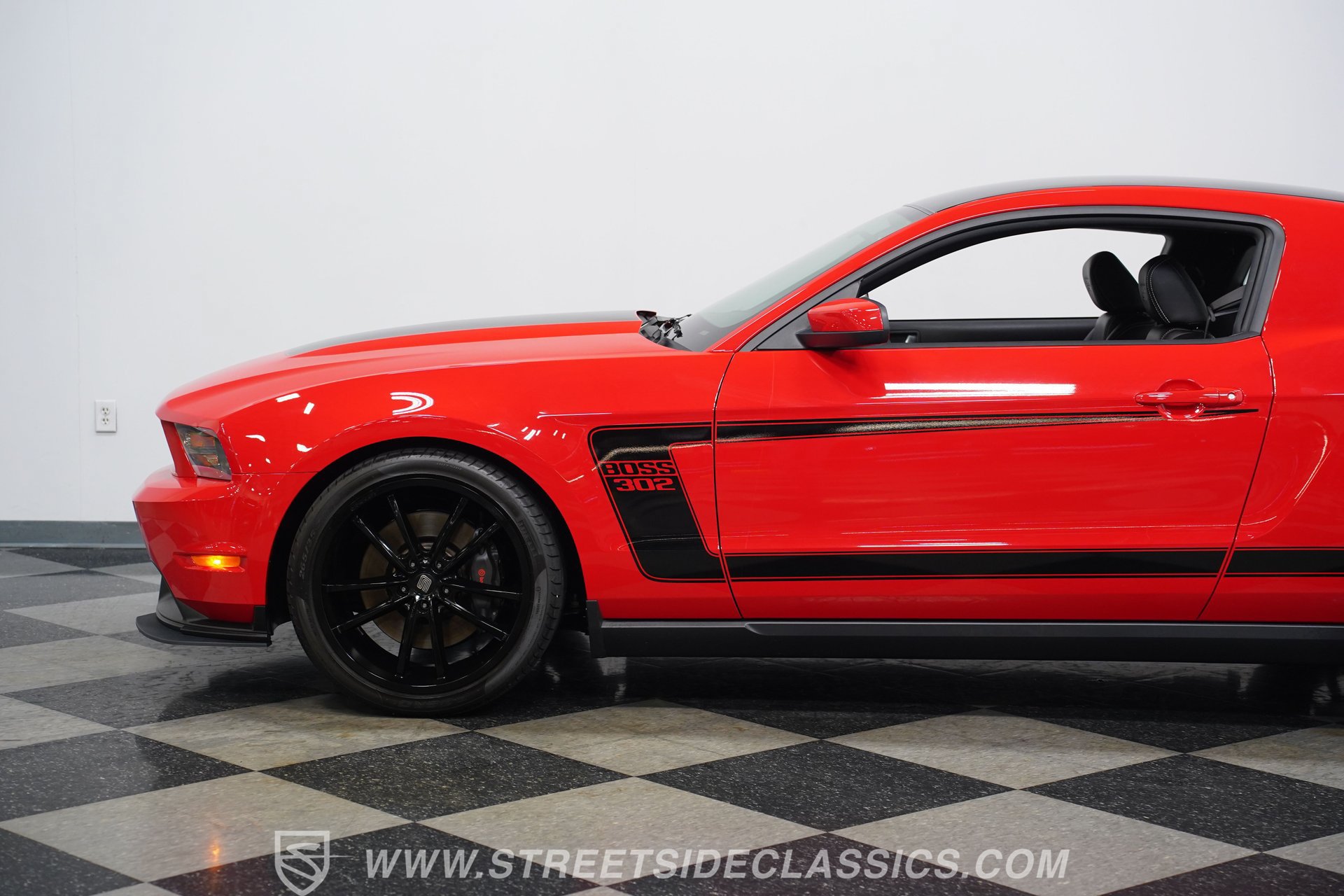 Used 2012 Ford Mustang Boss 302 w/ Boss 302 Accessory Pkg RWD image 21