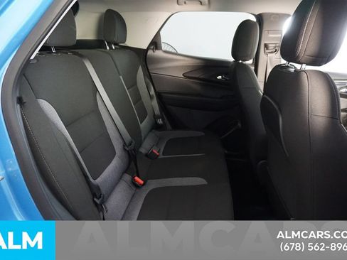 Used 2025 Chevrolet TrailBlazer LT AWD/4WD image 20