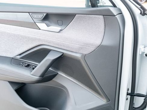 New 2026 Volkswagen Tiguan S FWD image 28