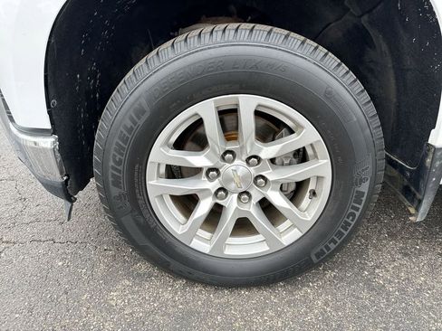 Used 2019 Chevrolet Silverado 1500 LTZ w/ LTZ Convenience Package image 10