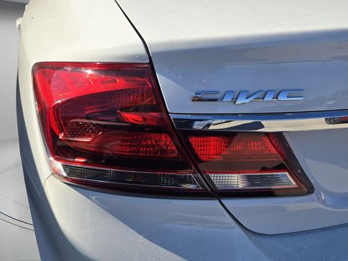 Used 2013 Honda Civic LX image 8