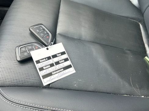 Used 2024 Cadillac Lyriq Luxury RWD image 14