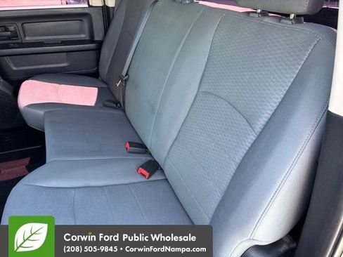 Used 2015 RAM 1500 Express AWD/4WD image 28