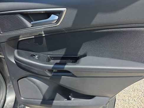 Used 2016 Ford Edge SEL AWD/4WD image 18