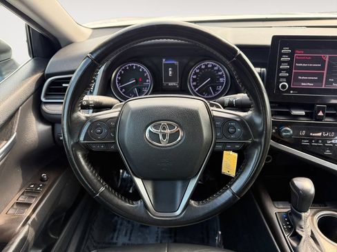 Used 2022 Toyota Camry SE FWD image 12