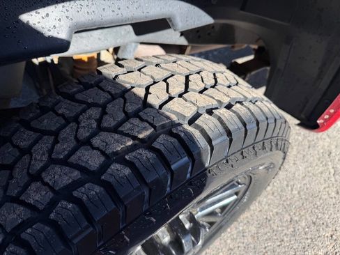 Used 2022 Ford F250 Lariat w/ Black Appearance Package image 50