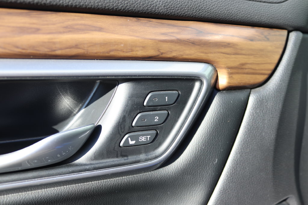 Used 2020 Honda CR-V EX-L image 8