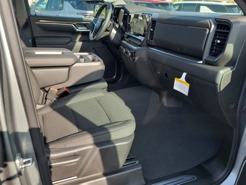 New 2026 Chevrolet Silverado 1500 LT image 17
