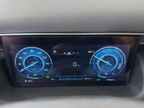 Used 2022 Hyundai Tucson Limited w/ Cargo Package image 15