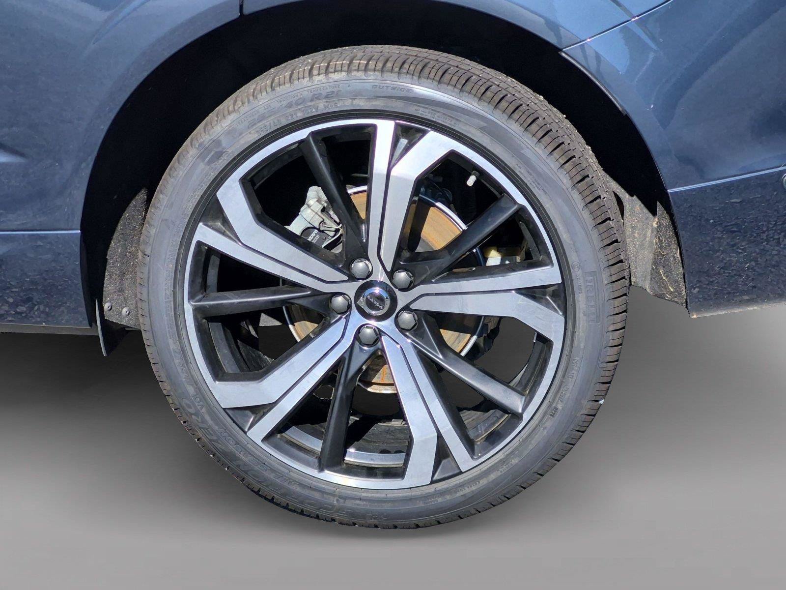 Used 2024 Volvo XC60 B5 Ultimate w/ Protection Package Premier AWD/4WD image 34