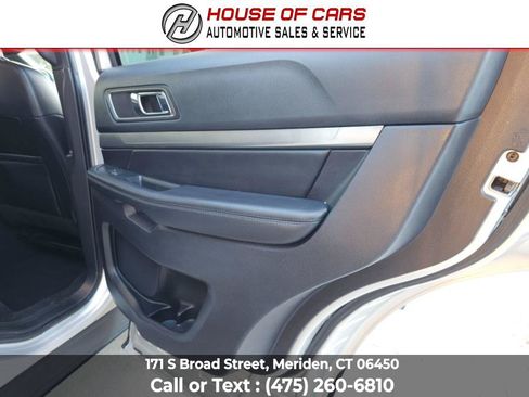 Used 2019 Ford Explorer XLT w/ Equipment Group 202A AWD/4WD image 49