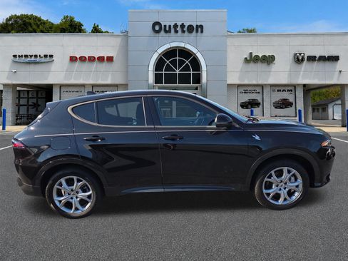 Used 2024 Dodge Hornet R/T AWD/4WD image 2