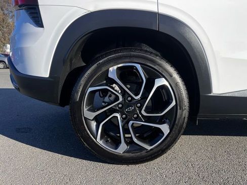 Certified 2024 Chevrolet Trax RS w/ Sunroof Package image 7