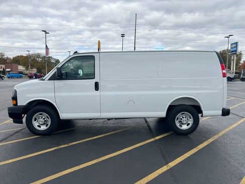 New 2025 Chevrolet Express 2500 Work Van w/ Driver Convenience Package image 3