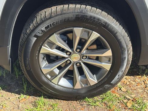 Used 2025 Chevrolet Equinox LT image 32