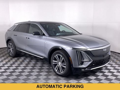 Certified 2024 Cadillac Lyriq Luxury RWD image 20