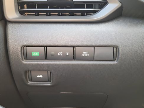 New 2025 Nissan Sentra S image 15