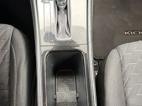 Used 2021 Nissan Kicks SV FWD image 20