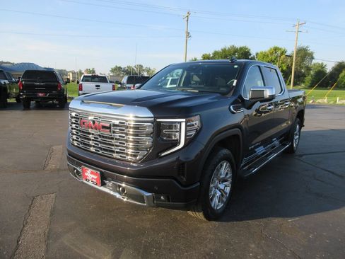 Certified 2022 GMC Sierra 1500 Denali AWD/4WD image 13