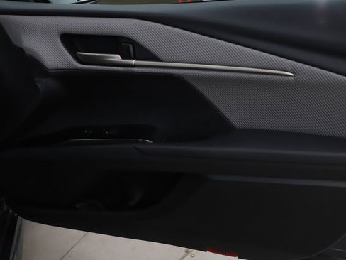 Used 2025 Toyota Camry SE w/ Multimedia Upgrade Package image 9