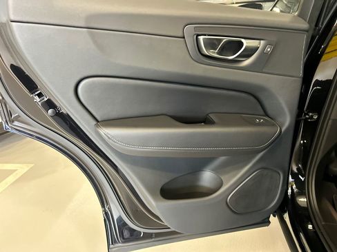 Certified 2023 Volvo XC60 B5 Ultimate w/ Climate Package AWD/4WD image 22
