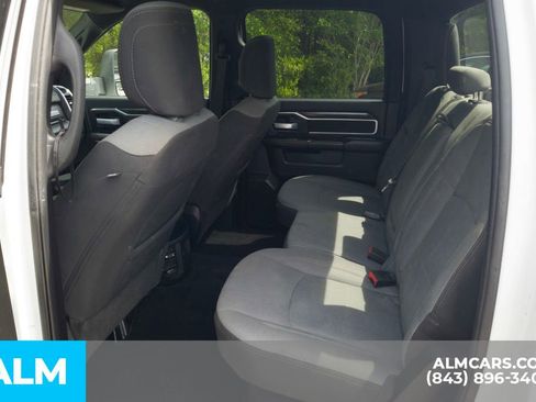 Used 2024 RAM 3500 Big Horn AWD/4WD image 18