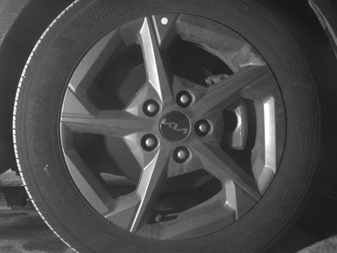 Used 2025 Kia K4 LXS image 13