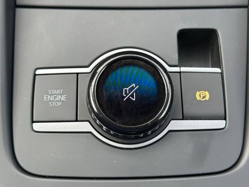 Used 2025 Volkswagen Tiguan S w/ 18" Wheel Package AWD/4WD image 36