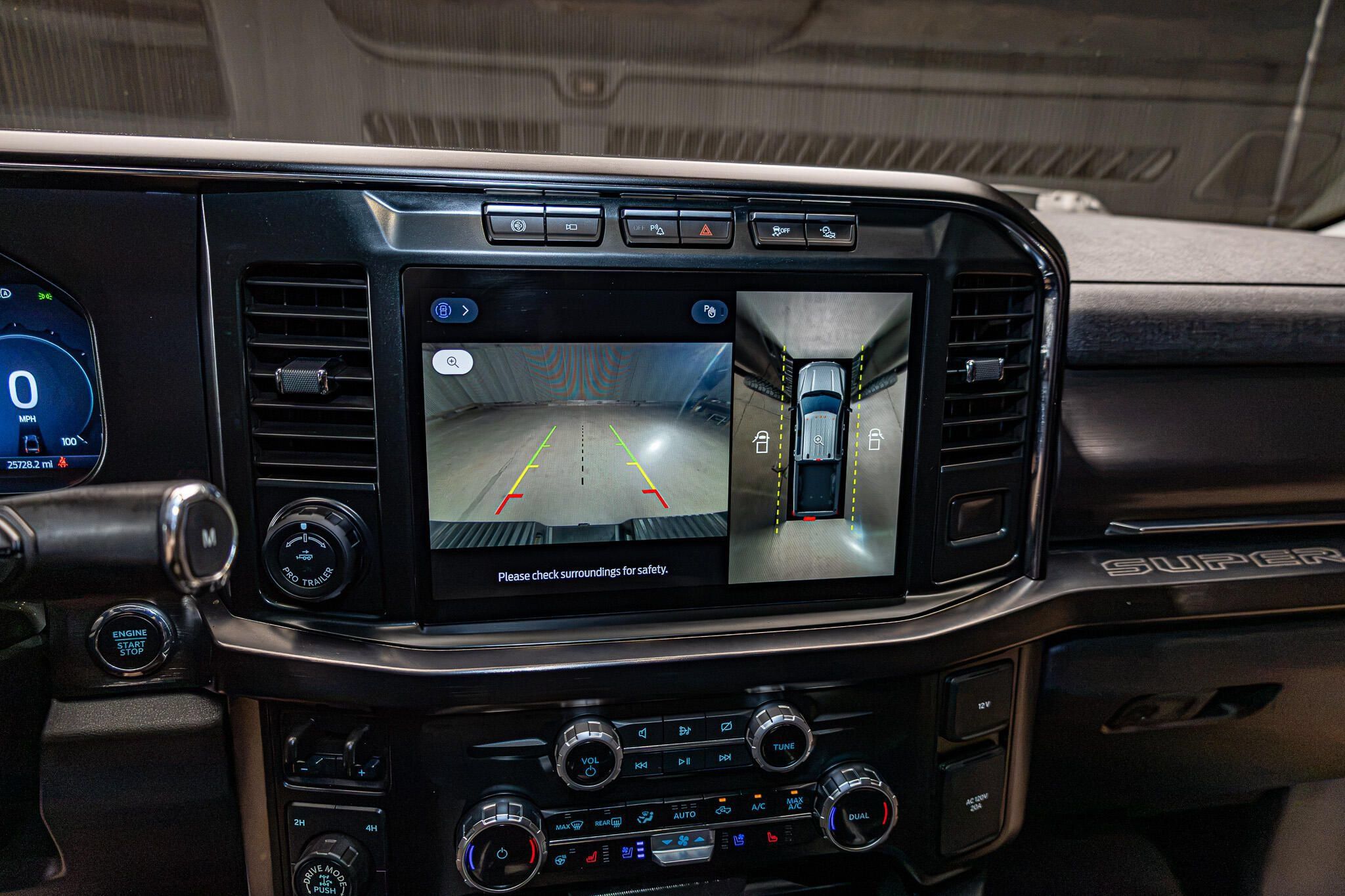 Used 2023 Ford F250 Lariat w/ Lariat Ultimate Package AWD/4WD image 19