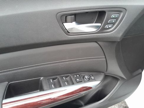 Used 2016 Acura TLX V6 image 10