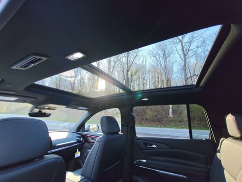 New 2026 Chevrolet Traverse Z71 w/ Driver Confidence Package image 13