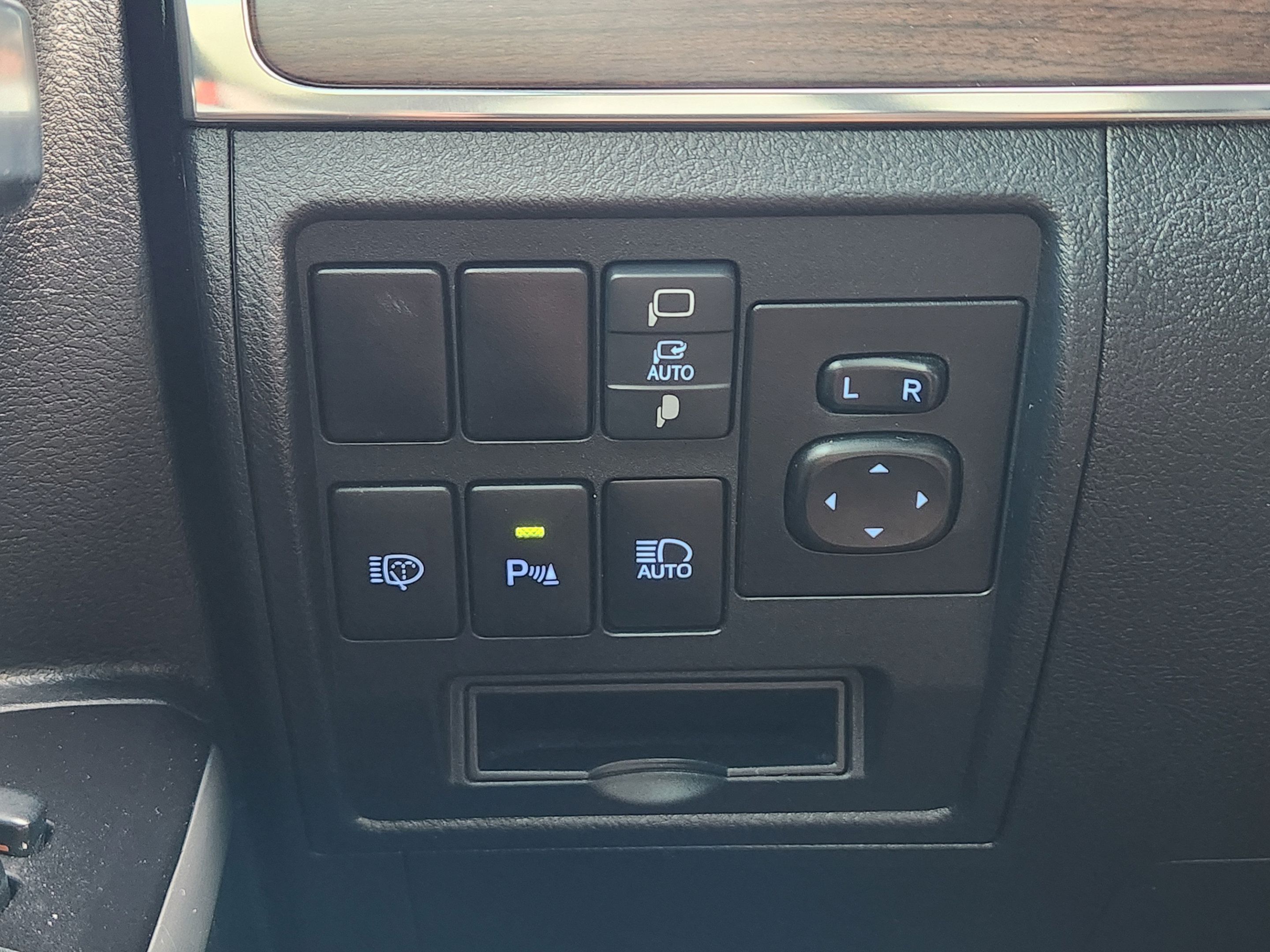 Used 2021 Toyota Land Cruiser AWD/4WD image 21