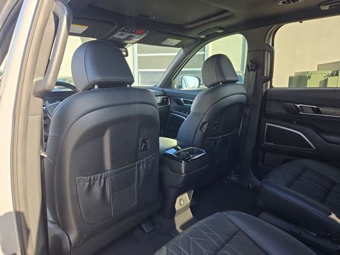 Used 2024 Kia Telluride EX X-Line image 17