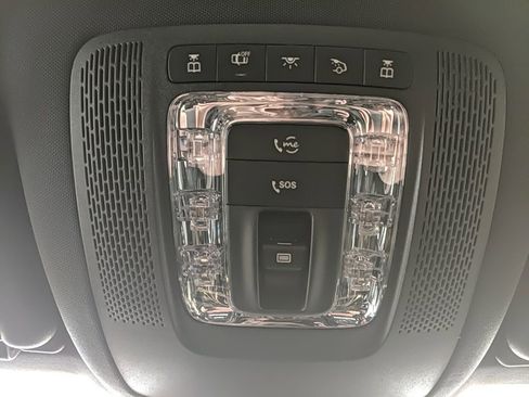 Used 2025 Mercedes-Benz GLS 450 GLS 450 image 33