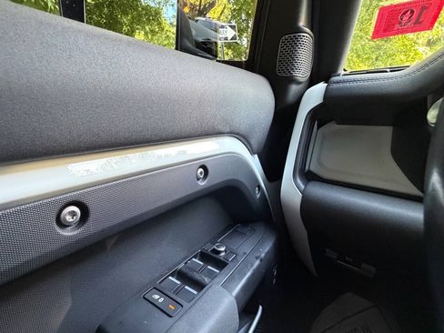 Used 2020 Land Rover Defender 110 AWD/4WD image 15