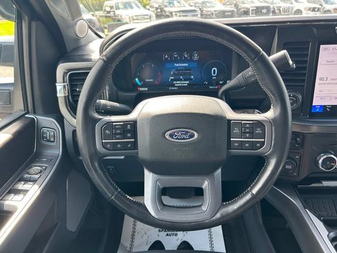 Used 2023 Ford F250 Lariat w/ Lariat Ultimate Package AWD/4WD image 4