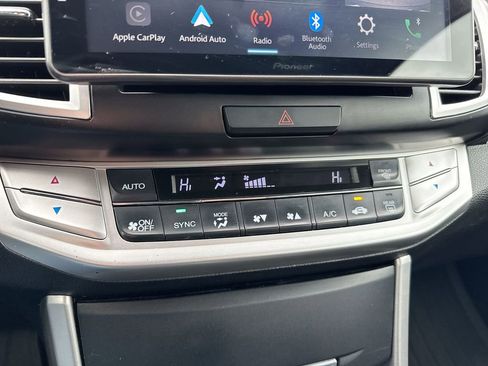 Used 2015 Honda Accord Sport image 16