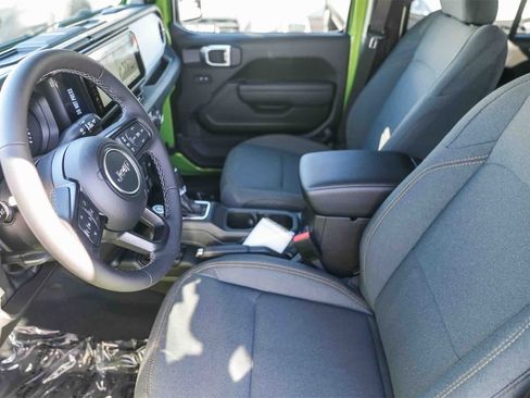 New 2026 Jeep Gladiator Sport image 19