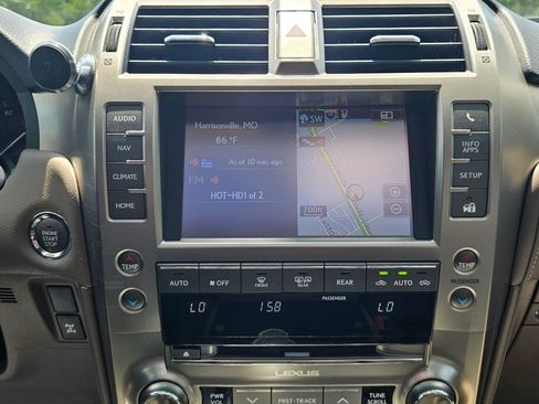 Used 2016 Lexus GX 460 Luxury AWD/4WD image 35