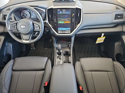 Used 2025 Subaru Ascent Limited AWD/4WD image 9